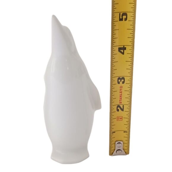 2 Otagiri Porcelain Penguin Figures Japan OMC White Vintage Holiday Winter Decor - Picture 2 of 16